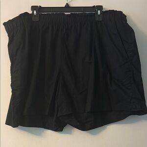 Old Navy Black Women's Shorts XXL